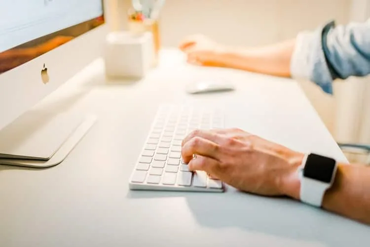 Relația dintre SEO și marketingul online explicată pentru afaceri care vor vizibilitate organică