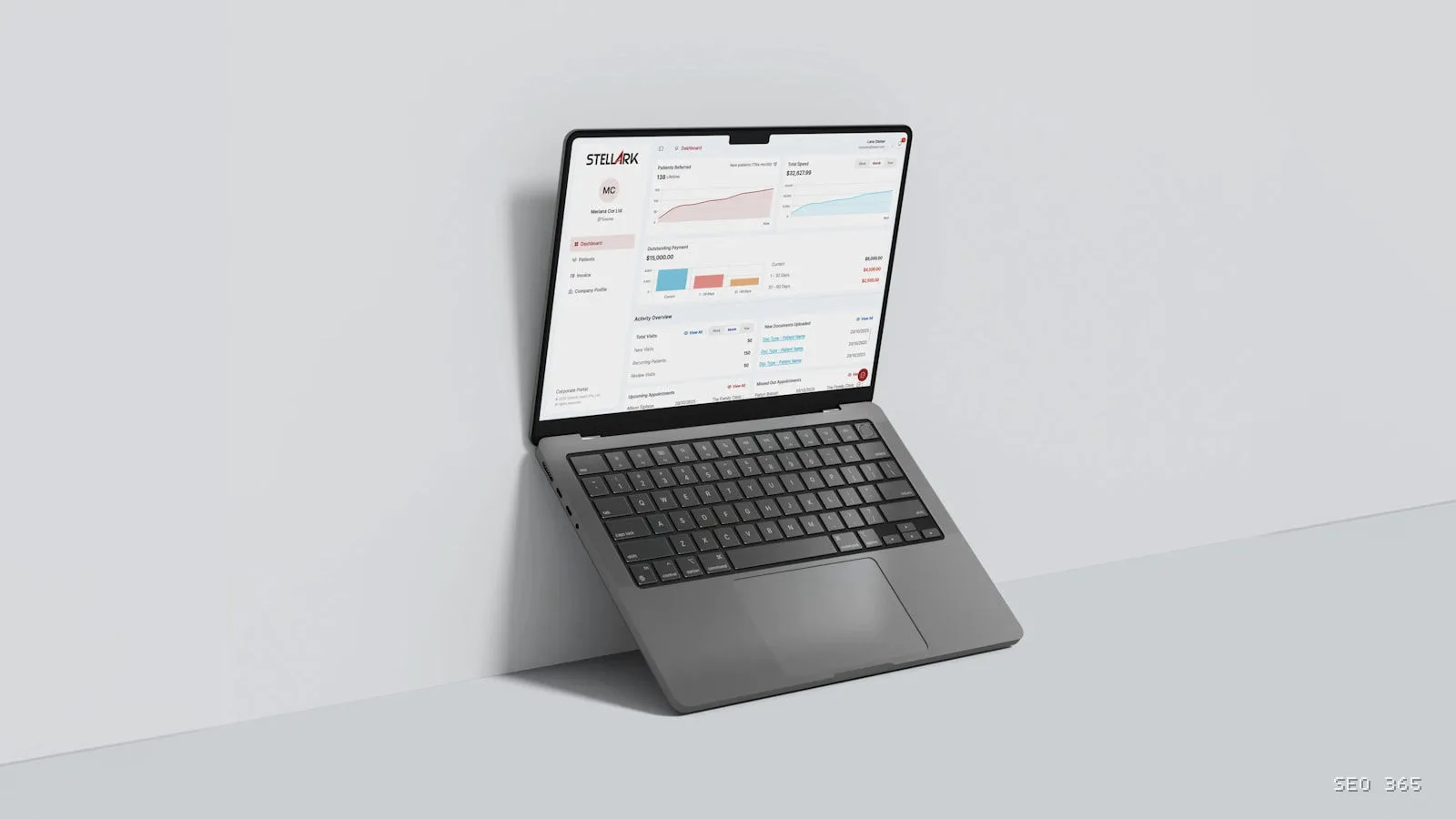 Laptop afișând rapoartele globale AI Overviews și AI Mode din Search Console